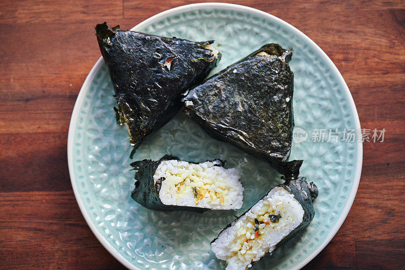 Onigiri (Omusubi) おにぎり